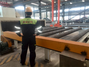 泰富重工车间底漆施工现场一